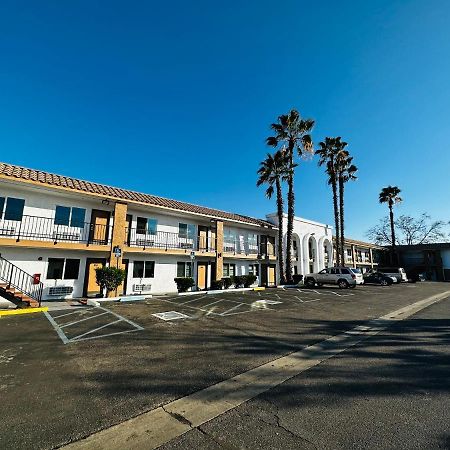 Casa Blanca Express & Suites Cypress Buena Park - Anaheim Area Экстерьер фото